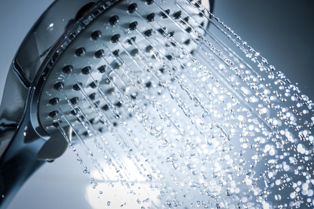 How to clean the showers to have the right water pressure?